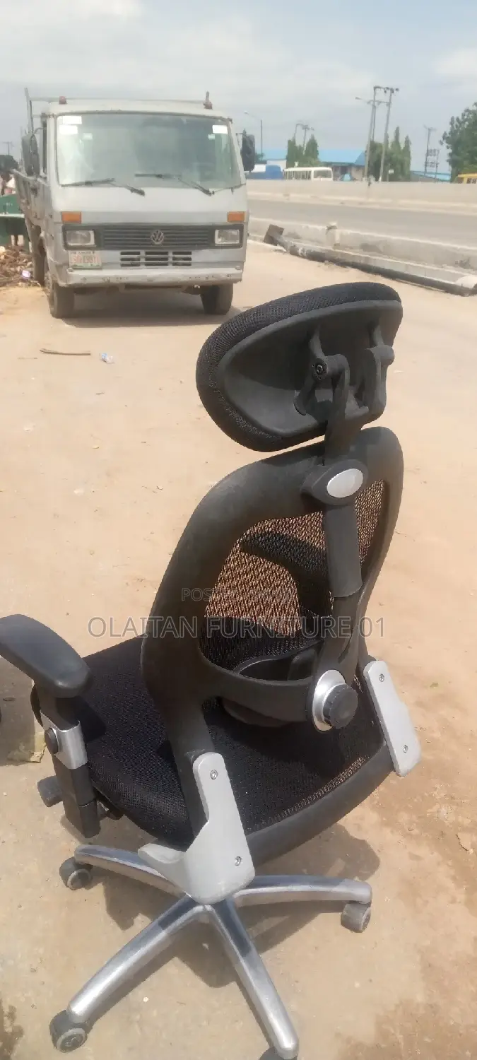 Used Hairdress Executive Office Chair