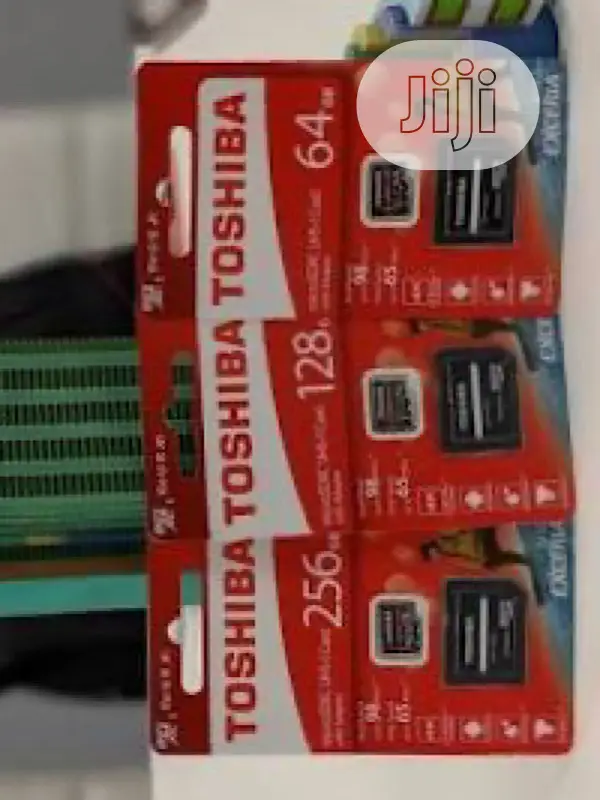 Toshiba M303R0320E2 32GB Surveillance Micro SD
