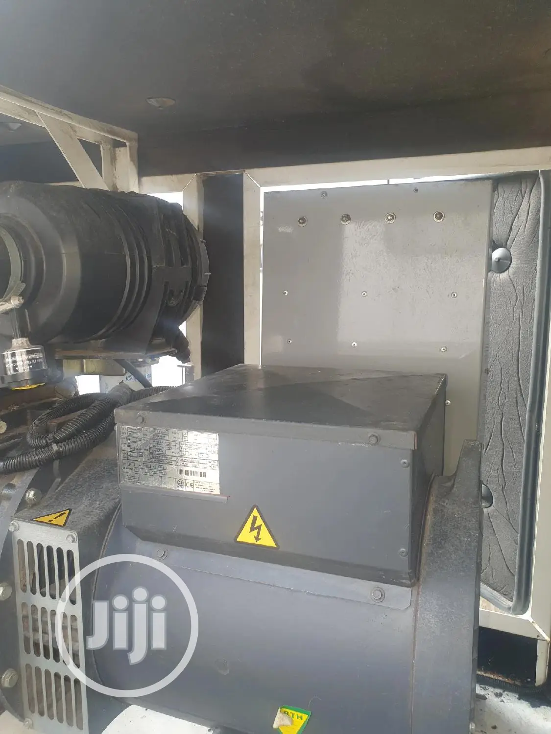 22kva Uk Perkins Mikano Generator. Under 2000hrs