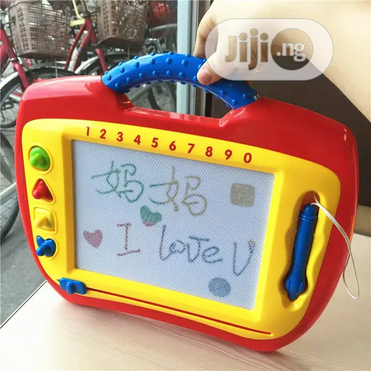 Portable Magnetic Drawing Board