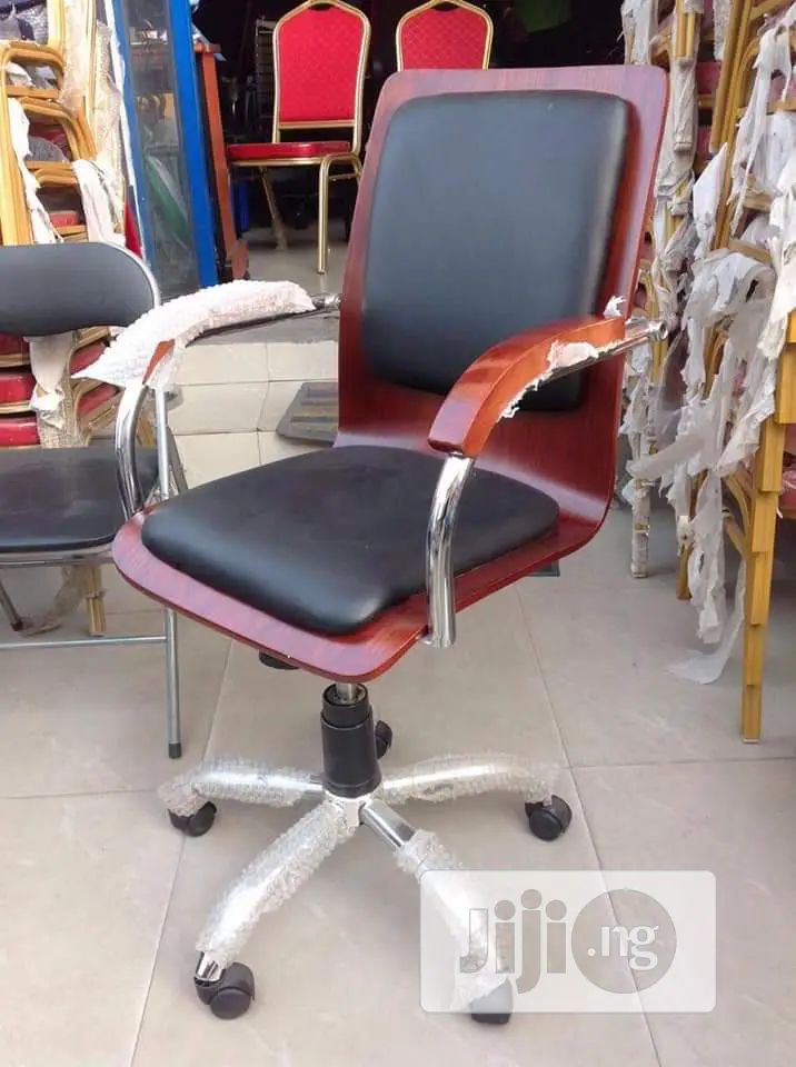 Office Wooden Swivel Chair