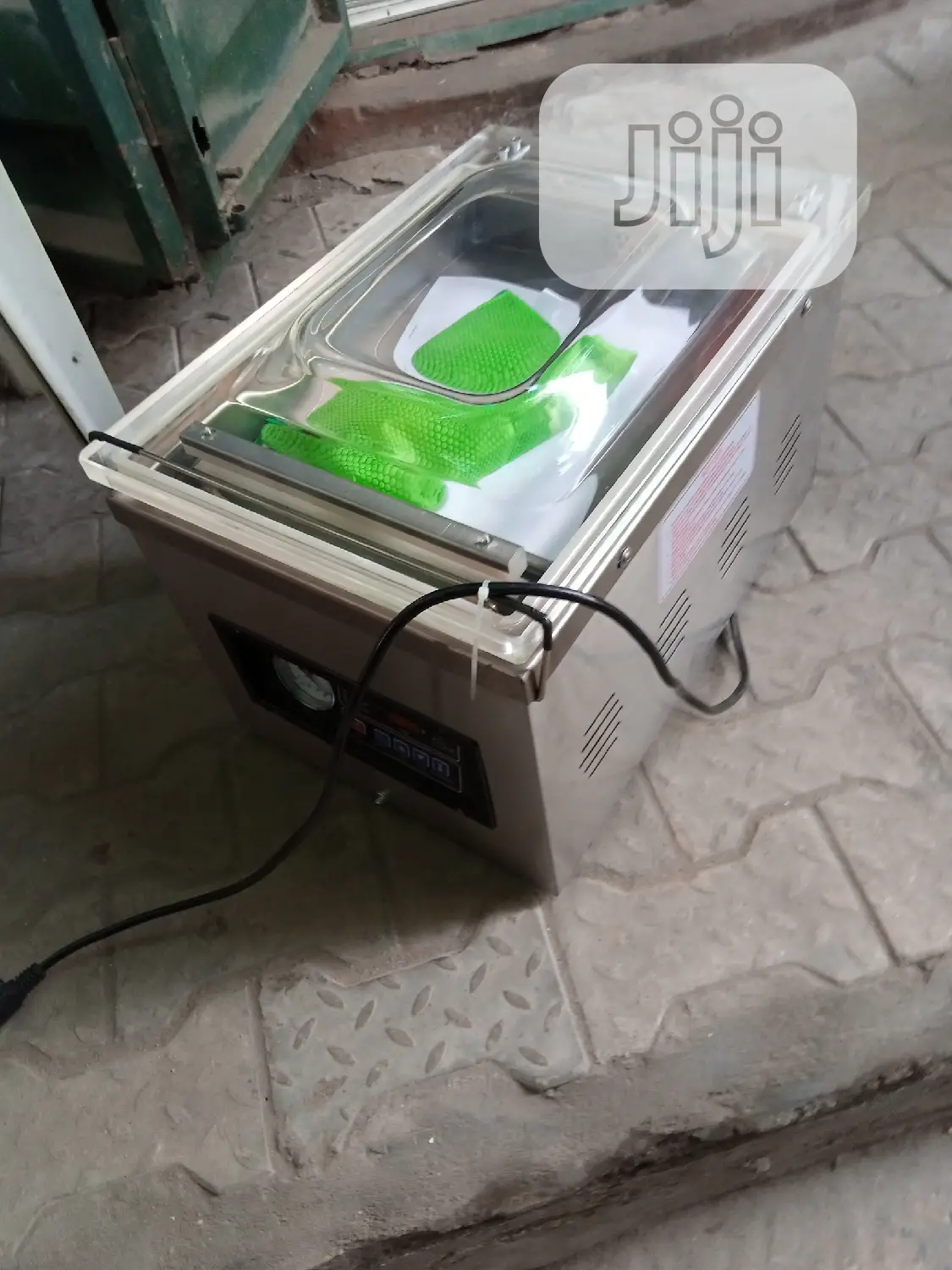 Vacuum Sealer