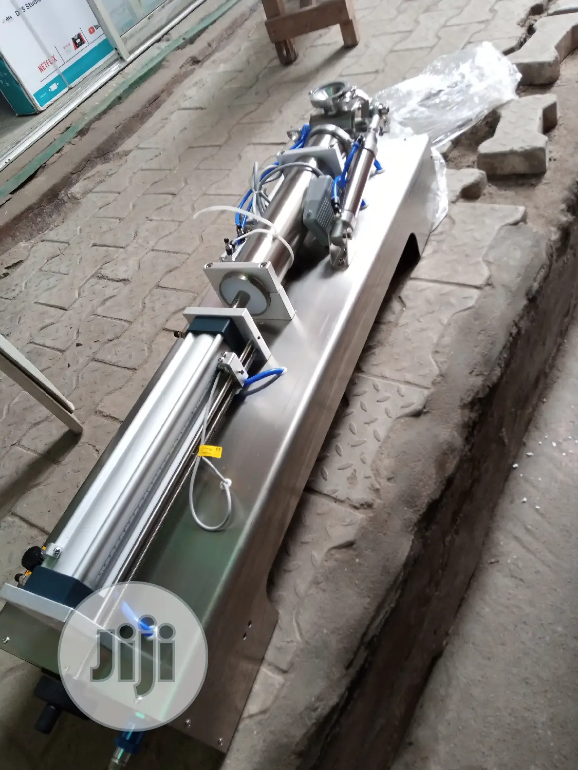 Pest Filling Machine Automatic