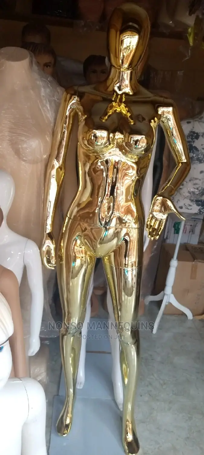 Big Breast Gold Chrome Female Mannequin With Pose