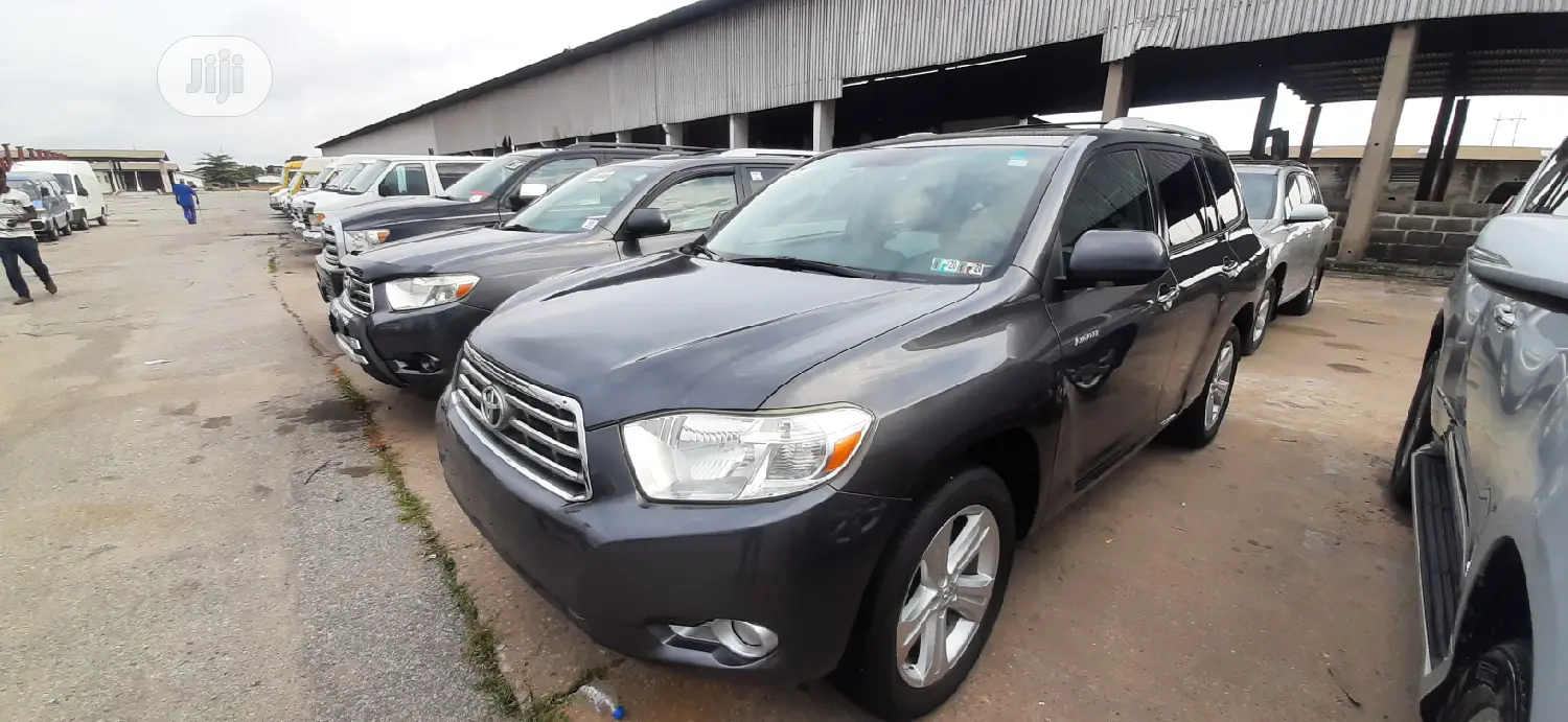 Toyota Highlander Limited 2010 Gray