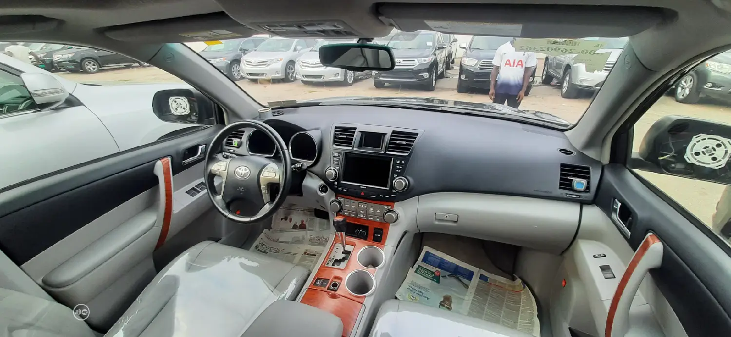 Toyota Highlander Limited 2010 Gray