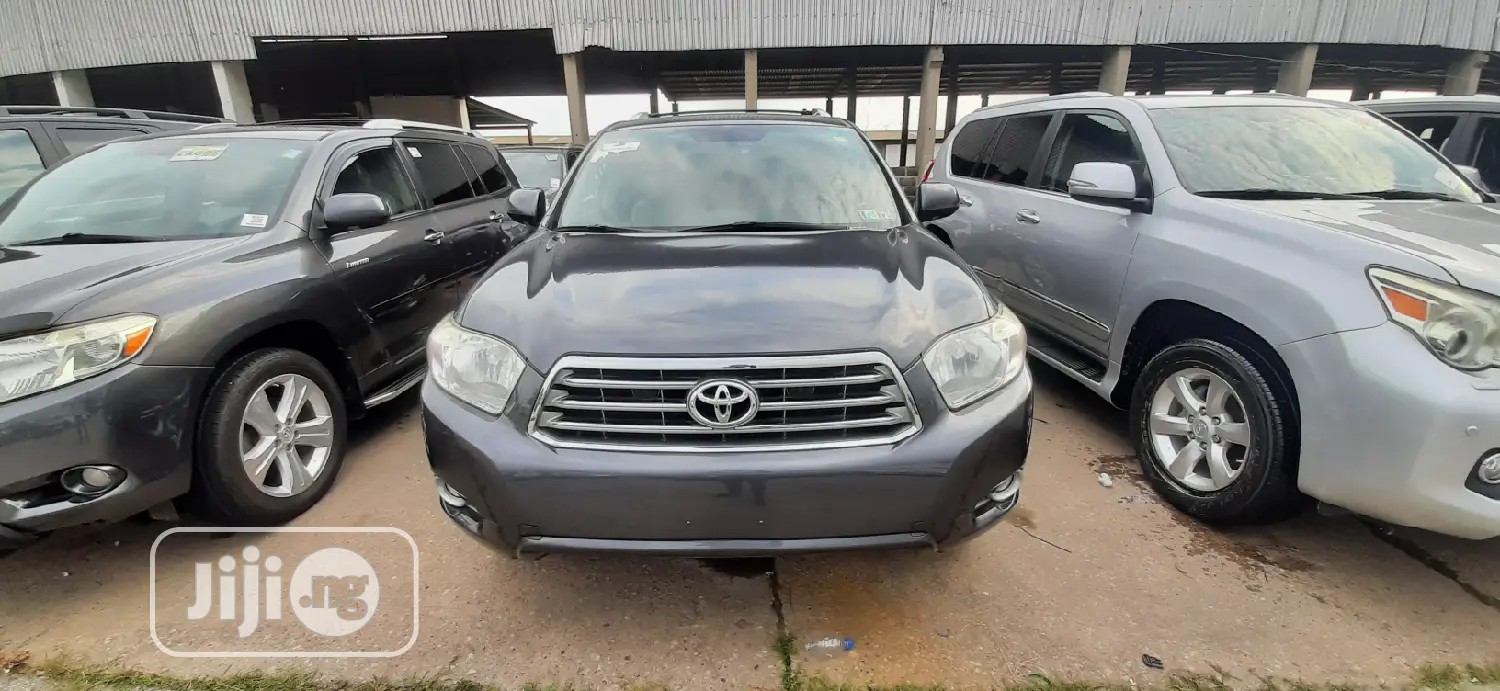 Toyota Highlander Limited 2010 Gray