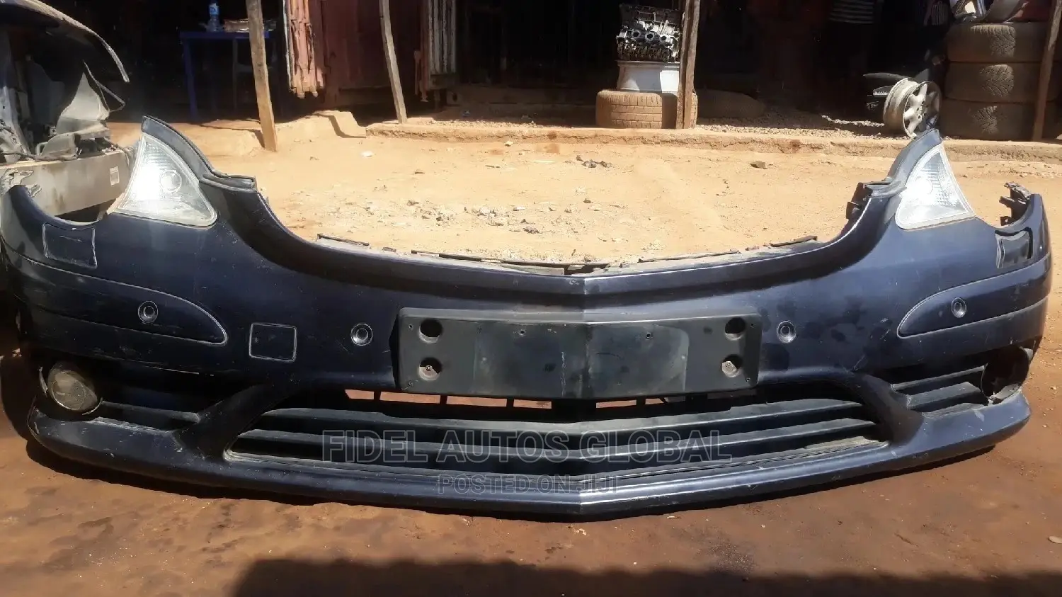 Mercedes-benz R 63 AMG Front Bumber