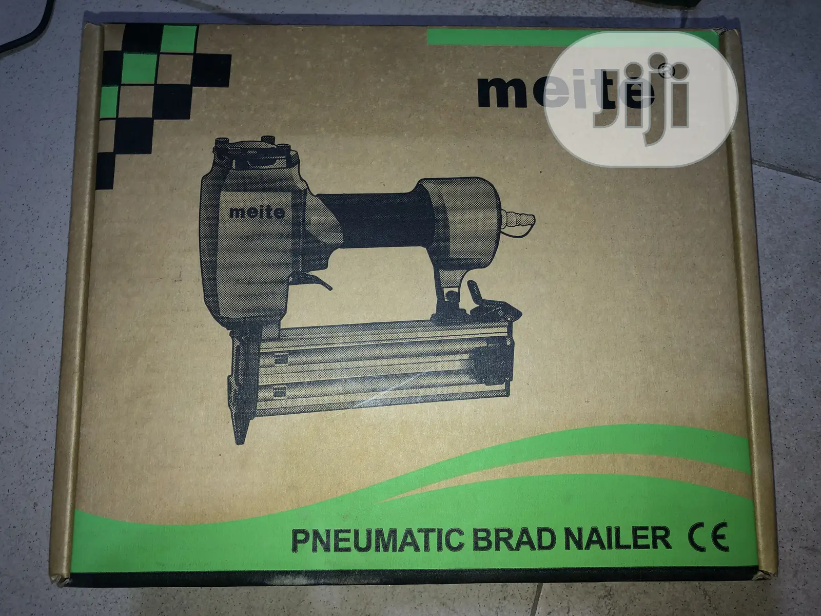 Meite Pneumatic Brad Nailer 1 And Half Inches Nail Drive