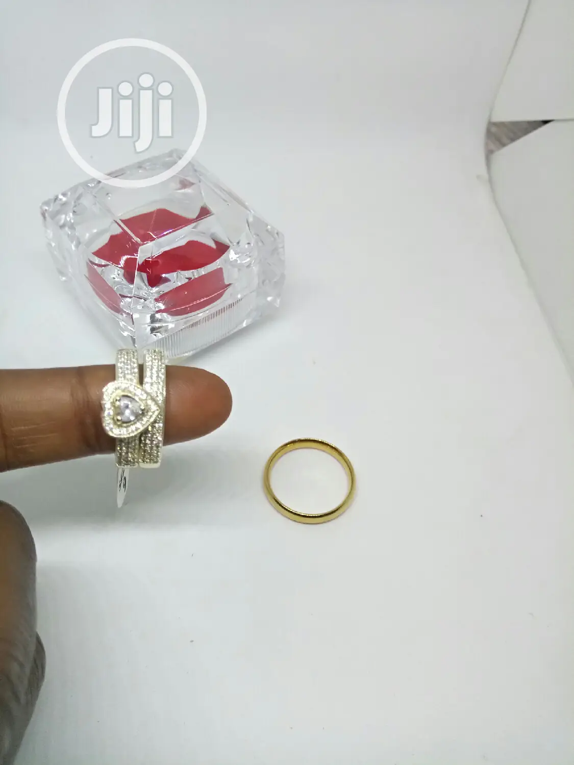 Vee Zircon Heart Couple's 3 Set of Wedding Ring