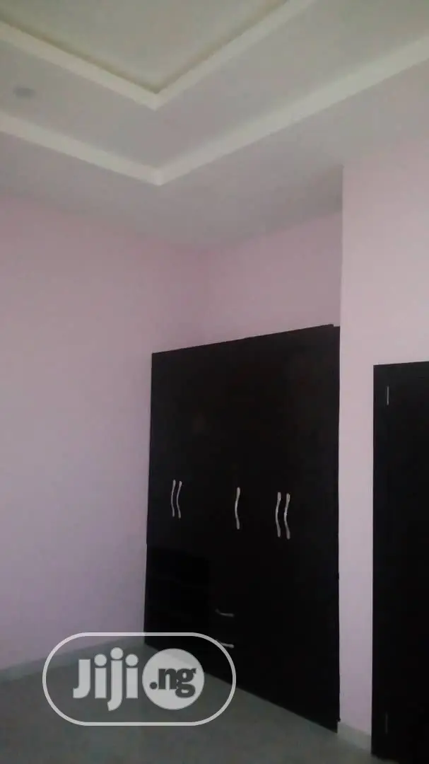 Furnished 3bdrm Block of Flats in Surulere for rent