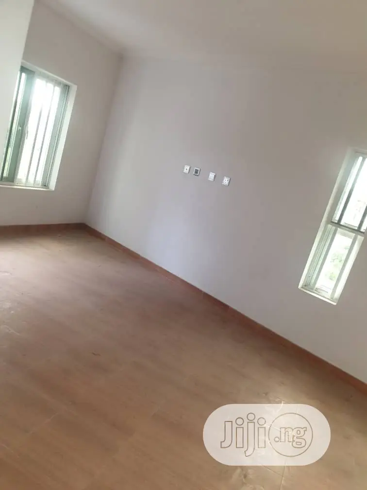 Furnished 3bdrm Block of Flats in Surulere for rent
