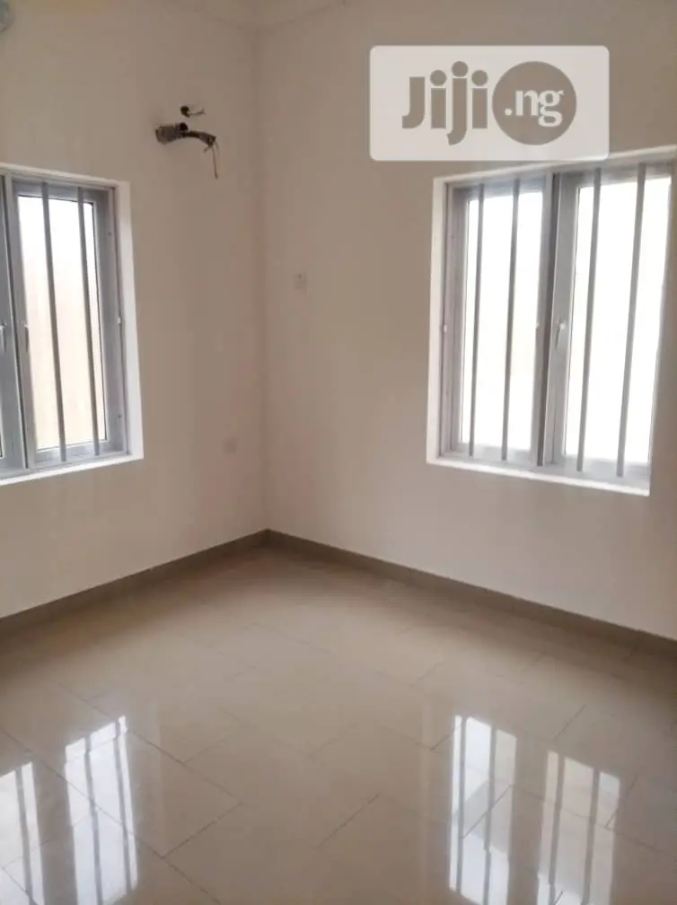 Furnished 3bdrm Block of Flats in Surulere for rent