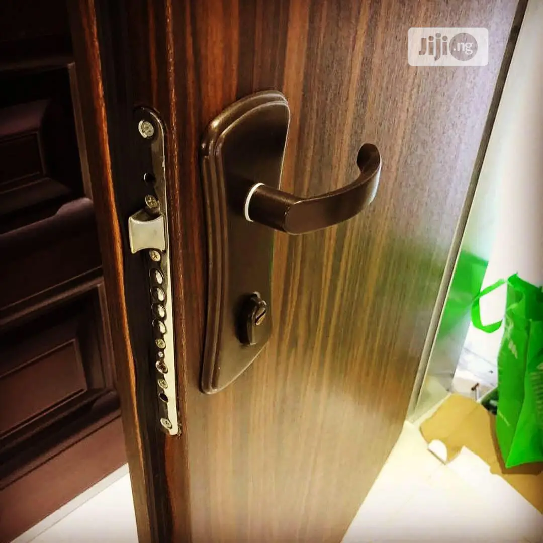 Isrealy Plans Door