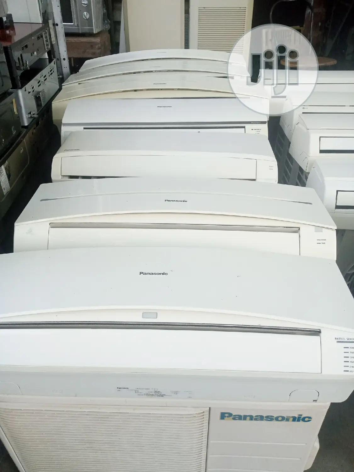 LG 1hp 1.5hp Air Conditioners for Sale.Working and Cooling