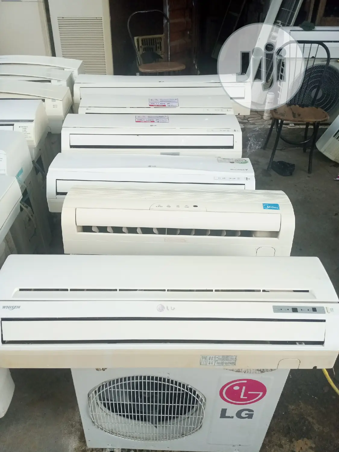 LG 1hp 1.5hp Air Conditioners for Sale.Working and Cooling