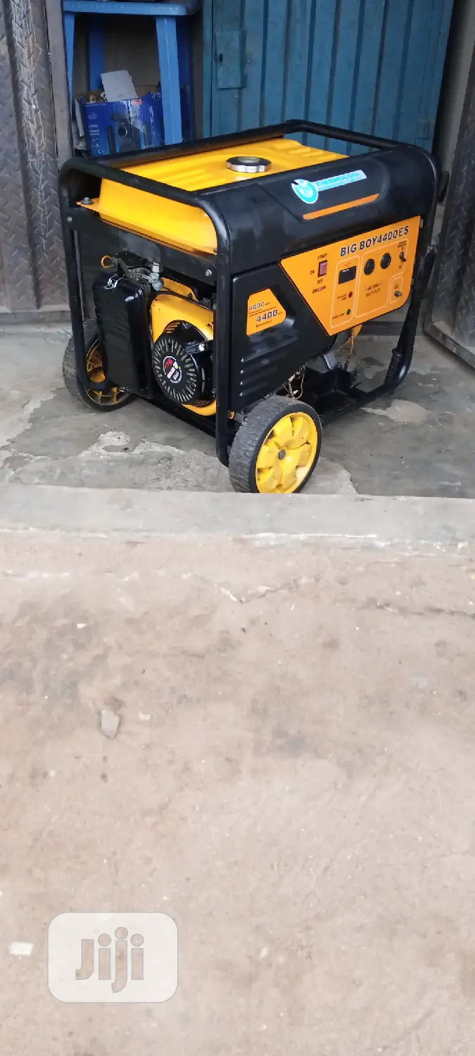 3 Months Old, New 5.5KVA THERMOCOOL BIG BOY 4400ES Generator