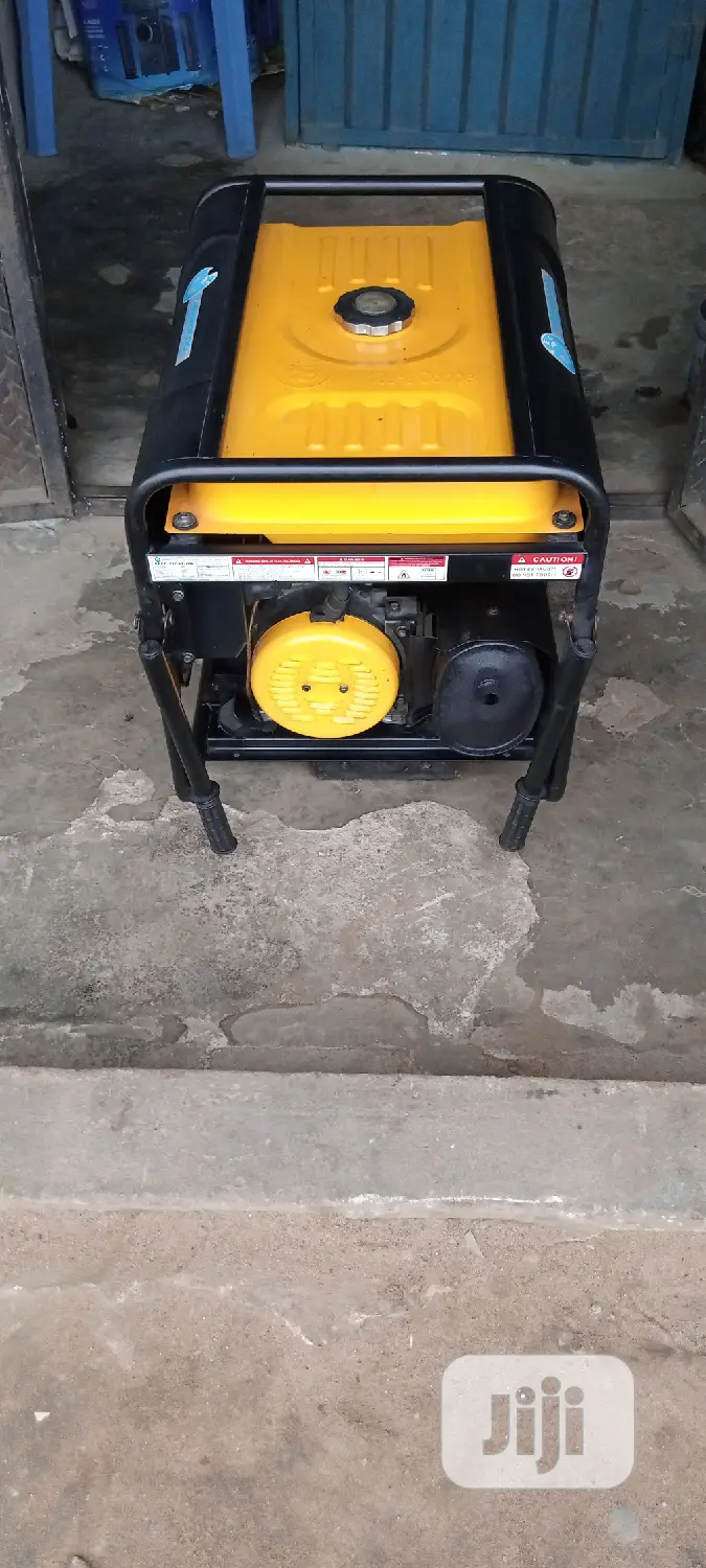 3 Months Old, New 5.5KVA THERMOCOOL BIG BOY 4400ES Generator
