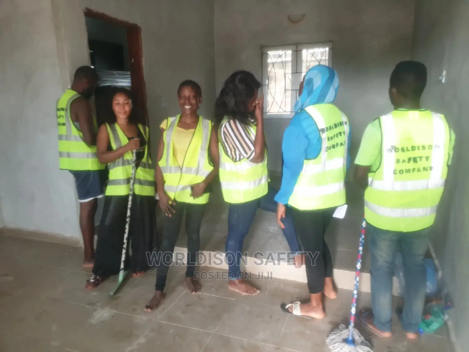 Office Cleaning Vendor and Post Contruction Cleanner