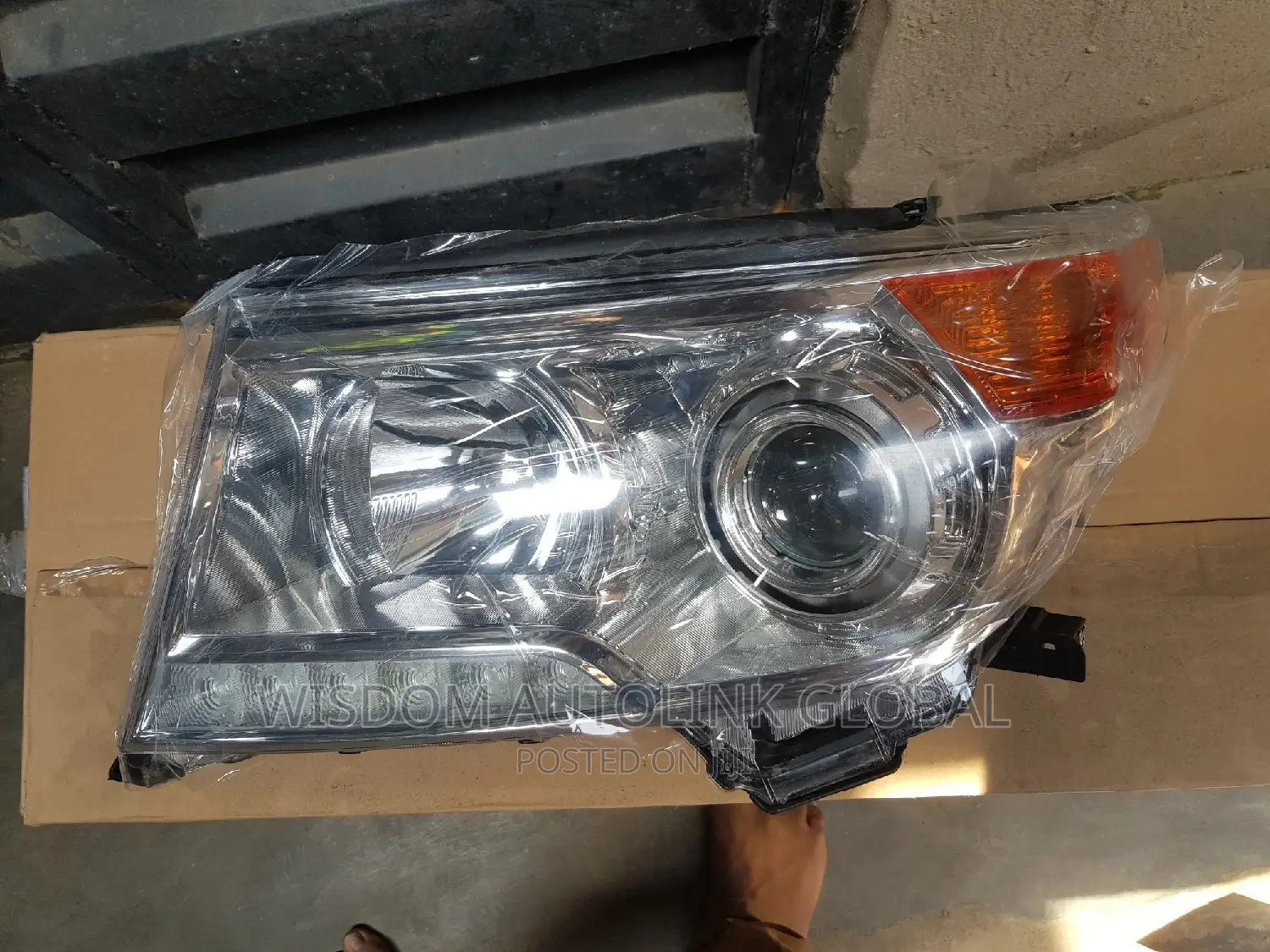 Headlights for Toyota Land Cruiser 2012/2015
