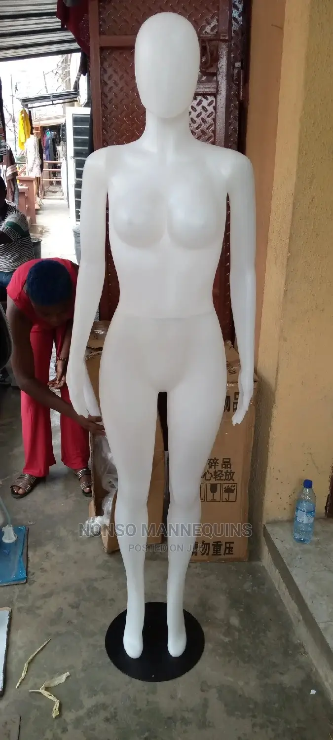 Faceless Pure White Plastic Female Detachable Mannequins