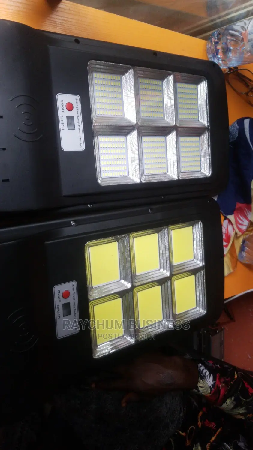 All in 1 Solar Street Light 200w White and Yellow Background