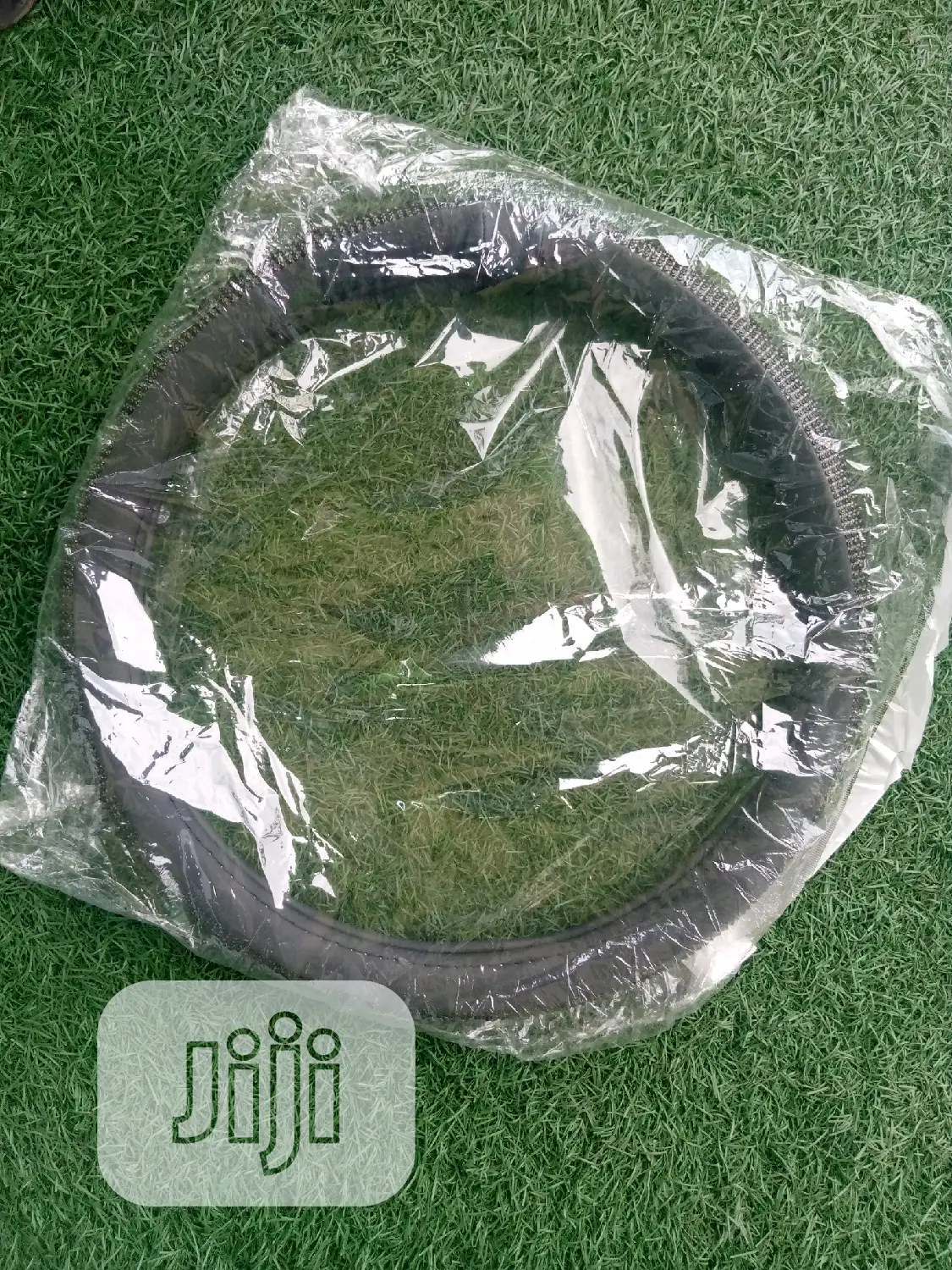 Rhinestone Steering Wheel Cover Black.