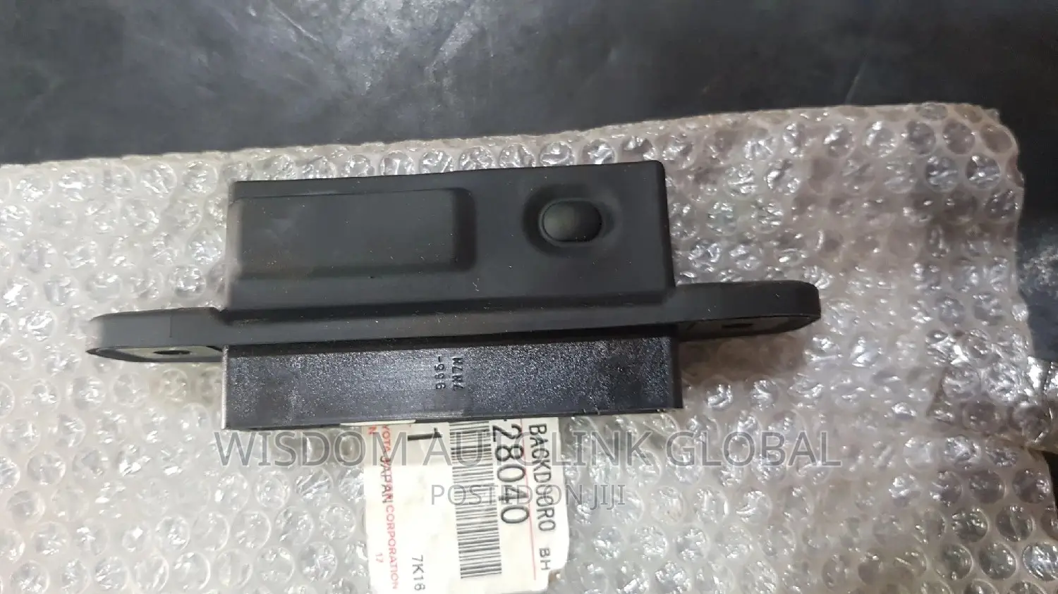 Boot Opener Button/Sensor For All Toyota And Lexus Available