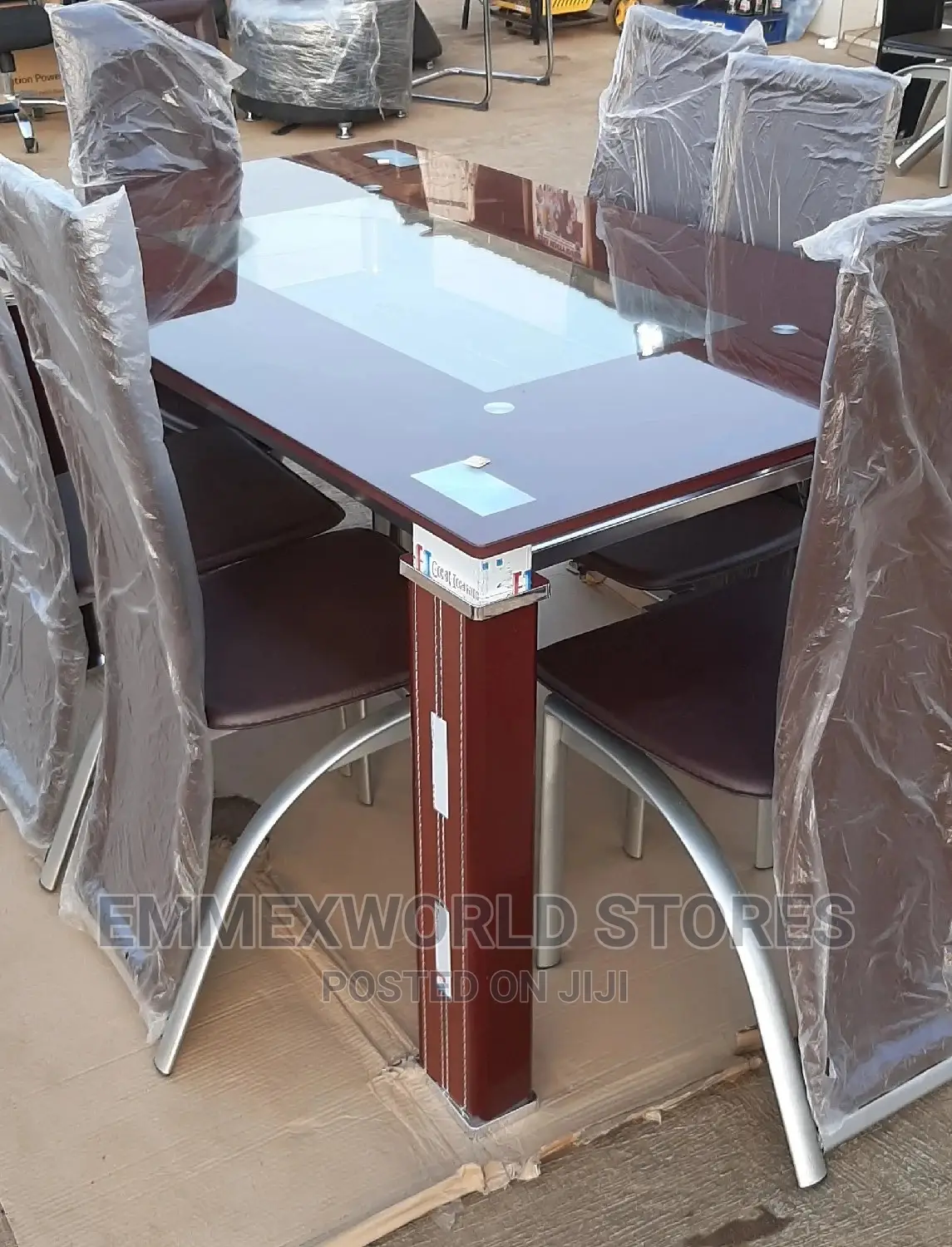 Glass Dinning Set With 6 Chairs