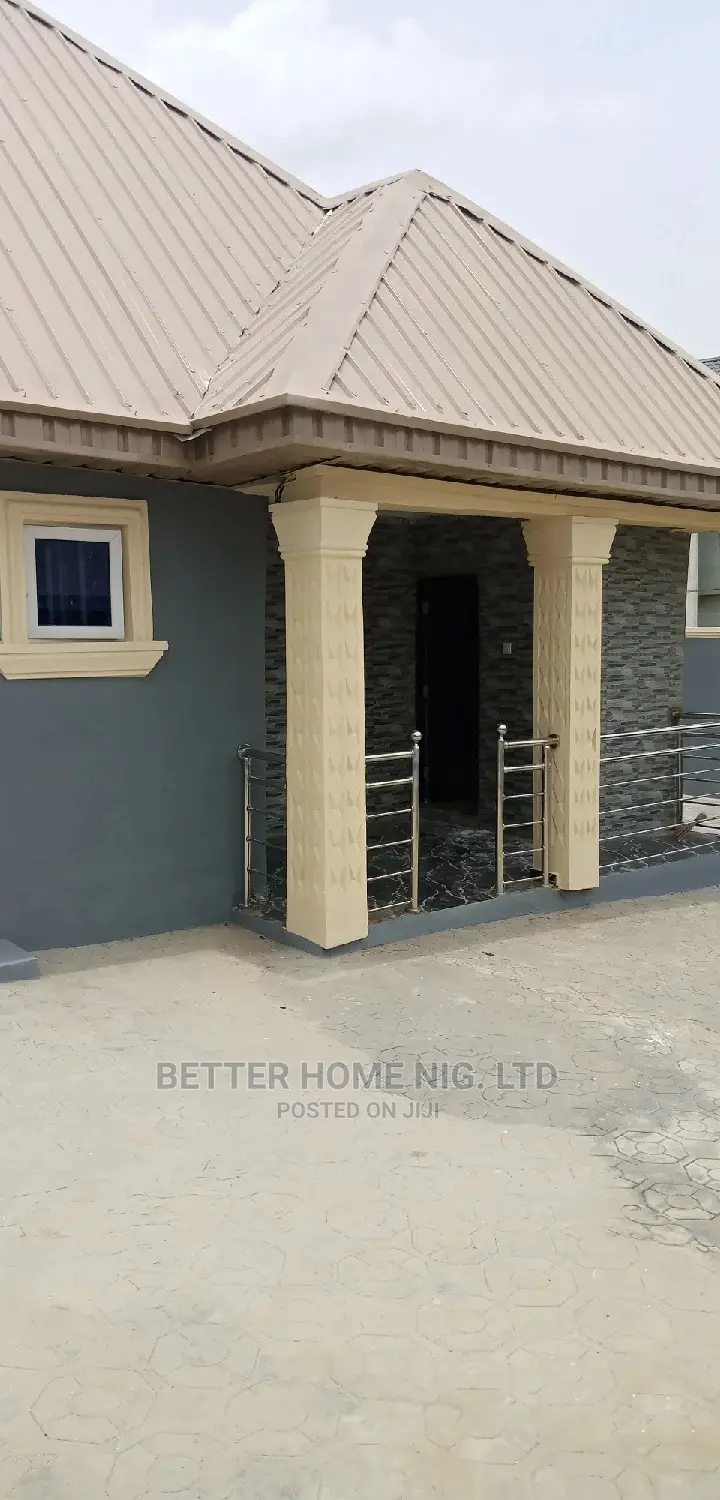 Furnished 2bdrm Bungalow in Oluyole for rent