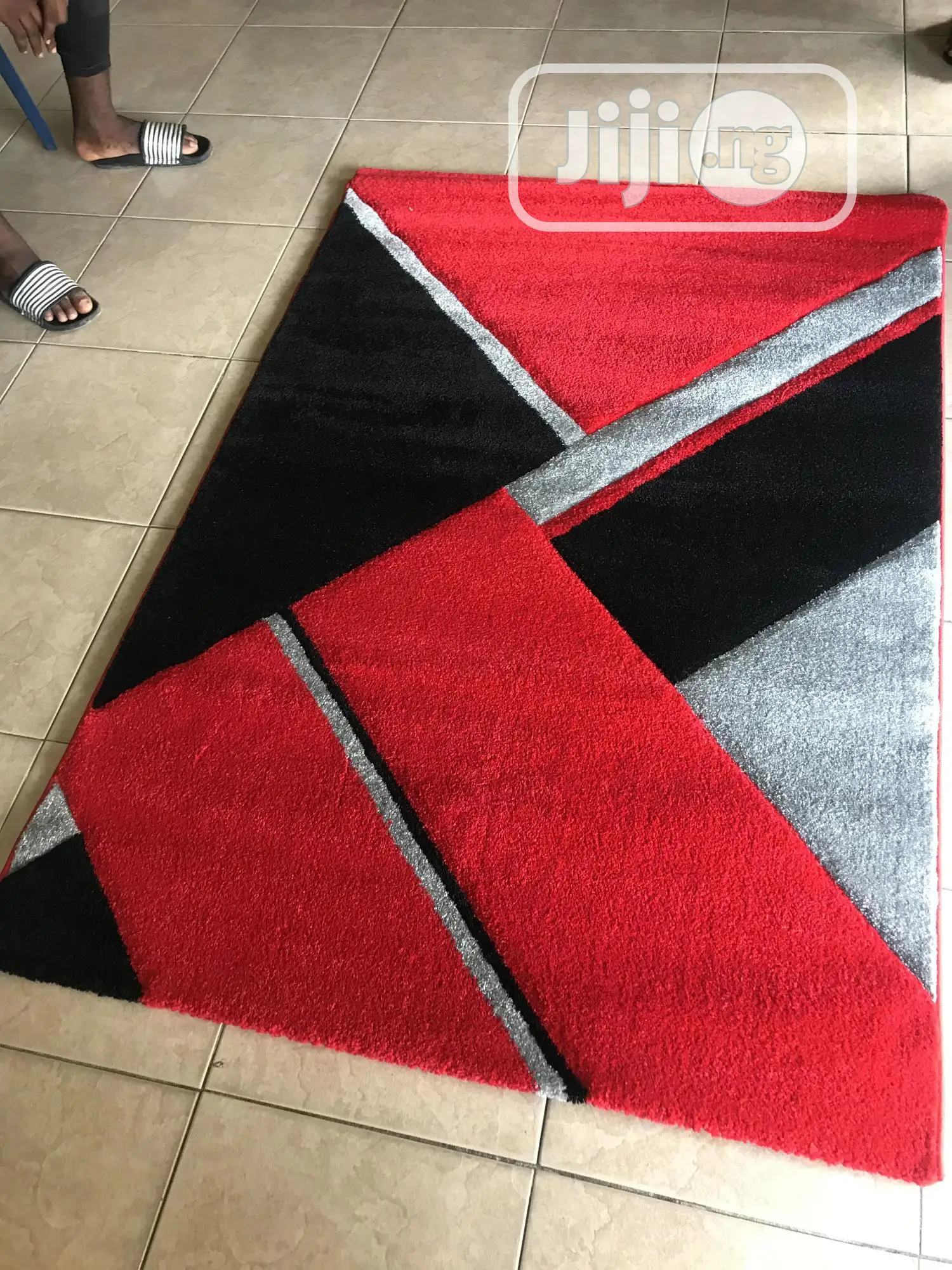 Res Black and Ask Turkey Made Center Rugs 4/6