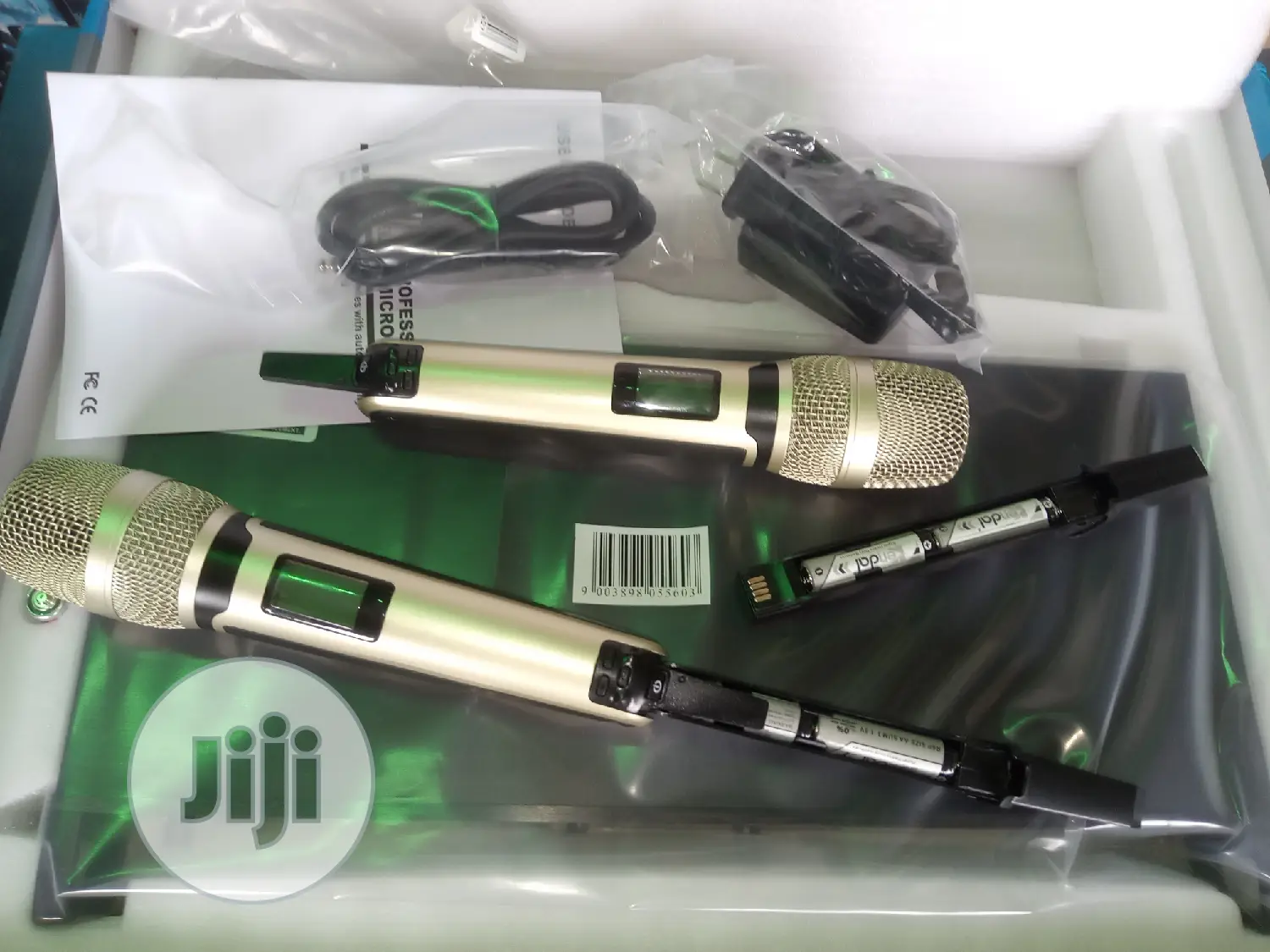 SKM9000 Wireless Microphone