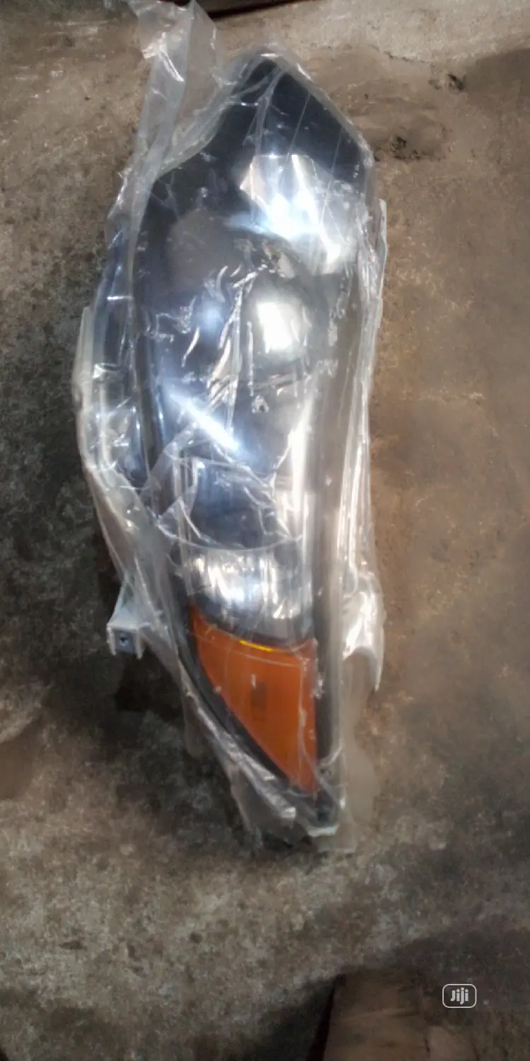 Head Lamp for Camry 2013 Model Sports