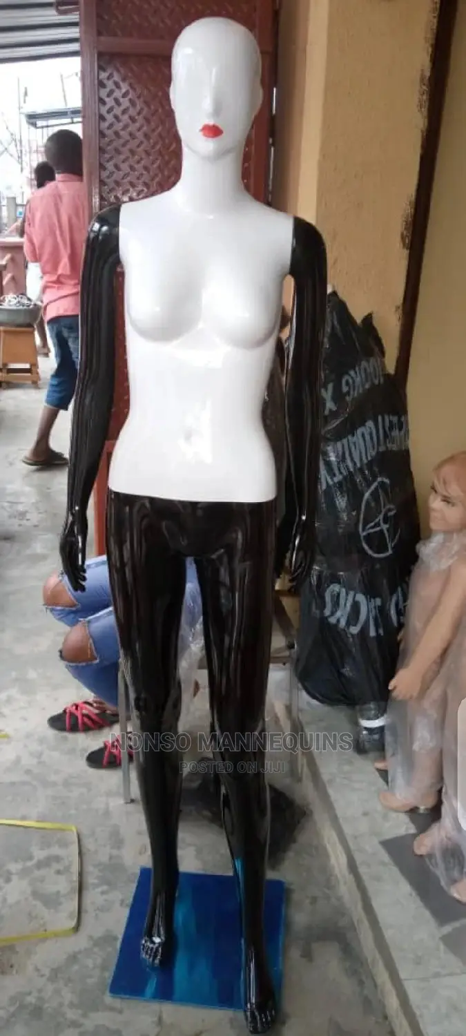 Black and White With Red Lips Female Mannequin