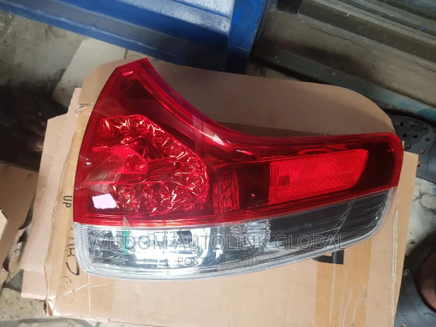 Rearlight/Backlight for Toyota Sienna 2012/13