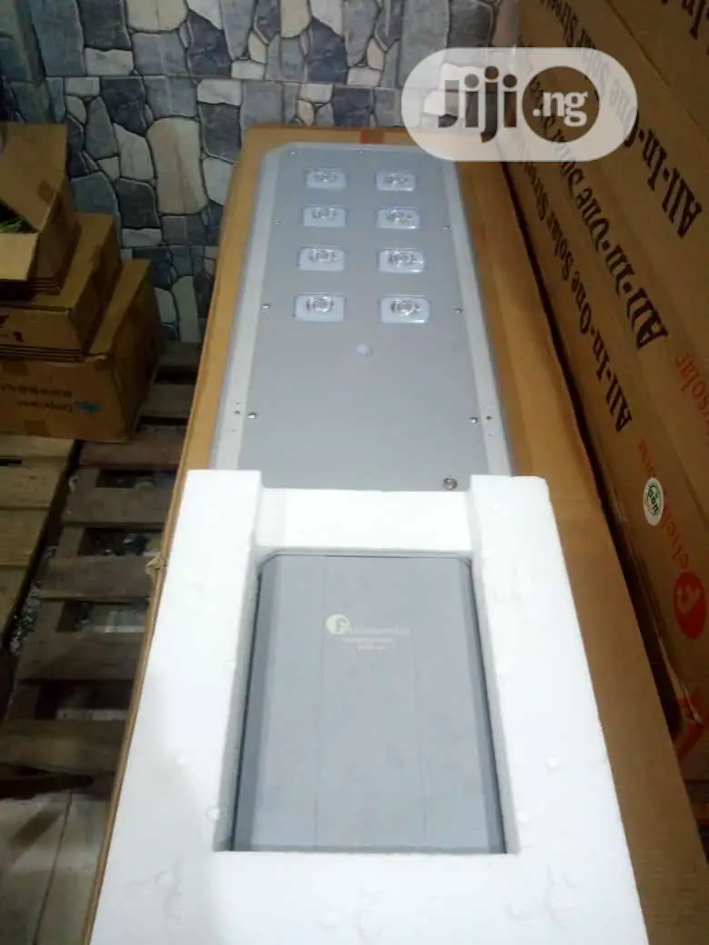 60w Felicity All In One Solar Street Light (New Design)