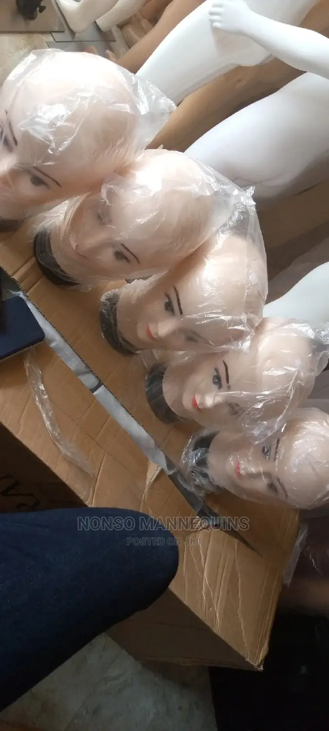 Small Plastic Mannequin Heads