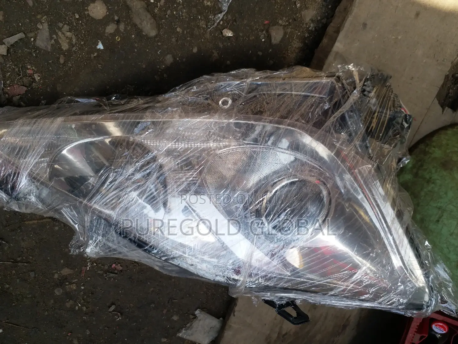 Headlamp for Lexus IS250