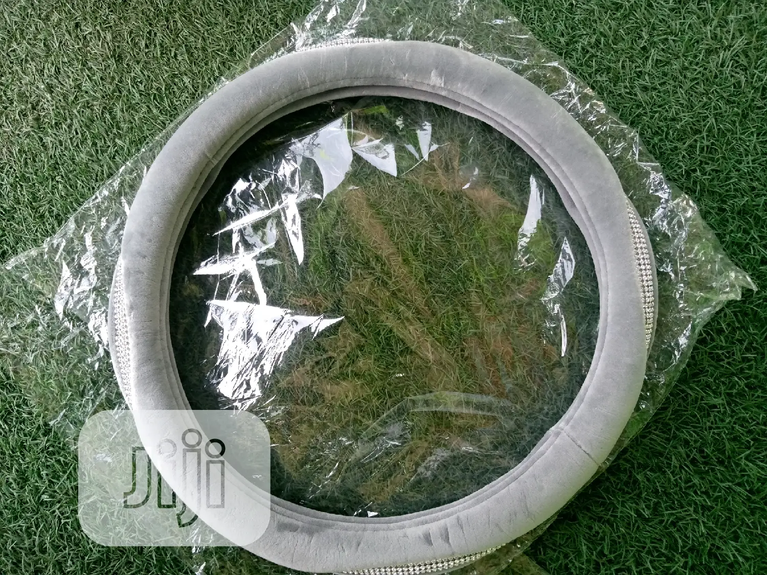Diamond Encrusted Steering Wheel Cover for Cars Ash