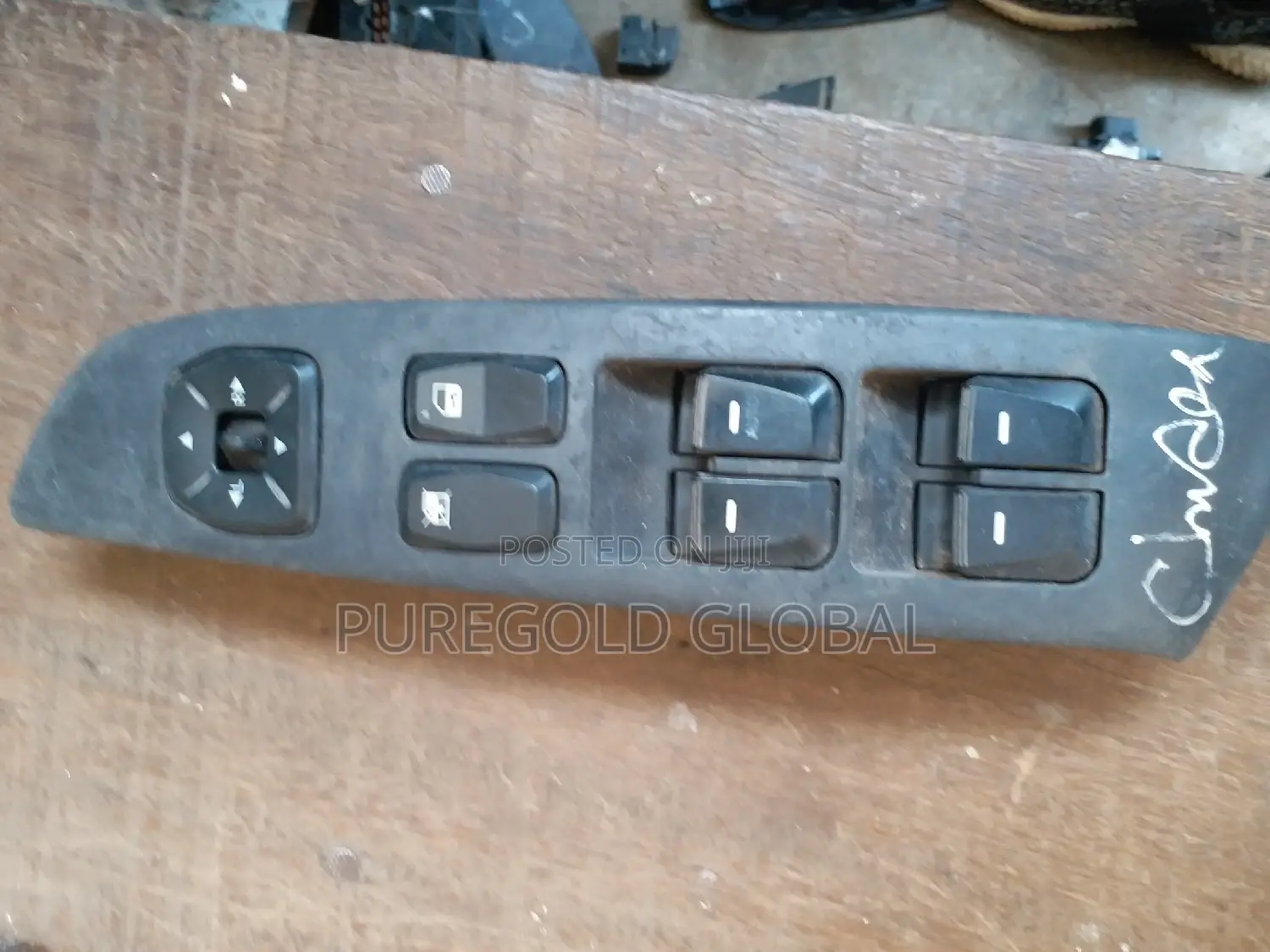 Power Botton for Hyundai 1X35 2012