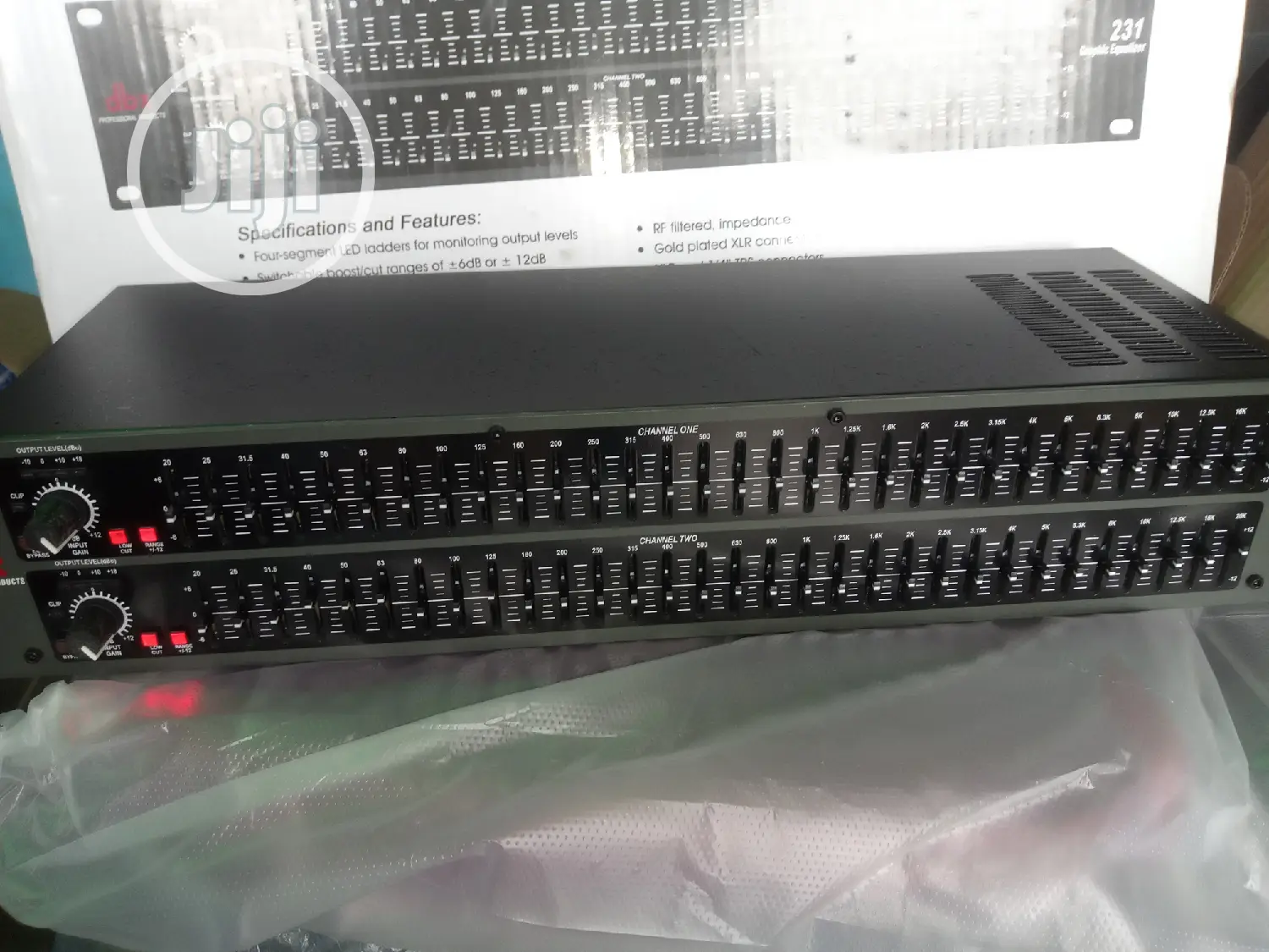 DBX 231S 31-Band Graphic Equalizr With Sub Outpt