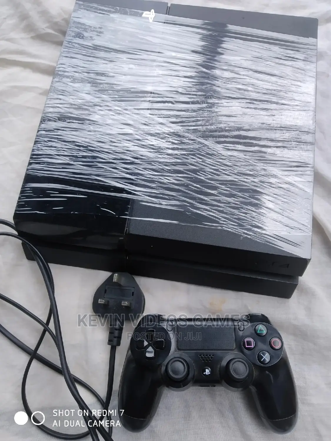 Hacked Ps4+10 Games(Fifa26,Gta 5,God of War4,Pes21)