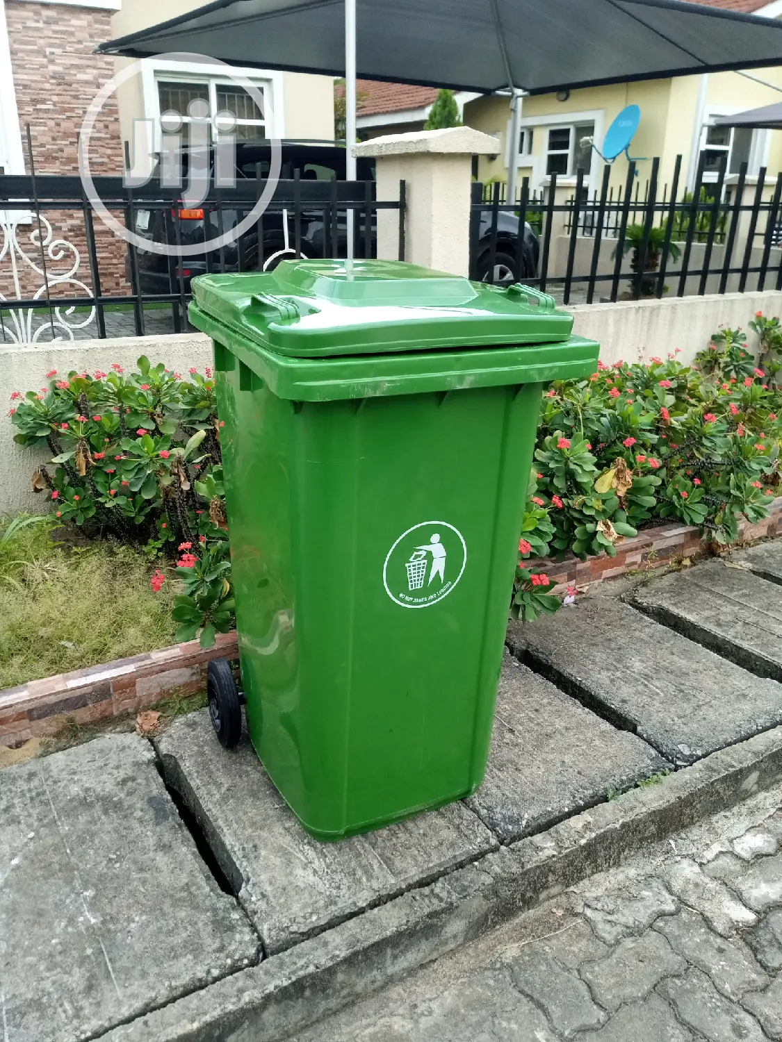 Eu Standard 240litre Wheeled Dustbin