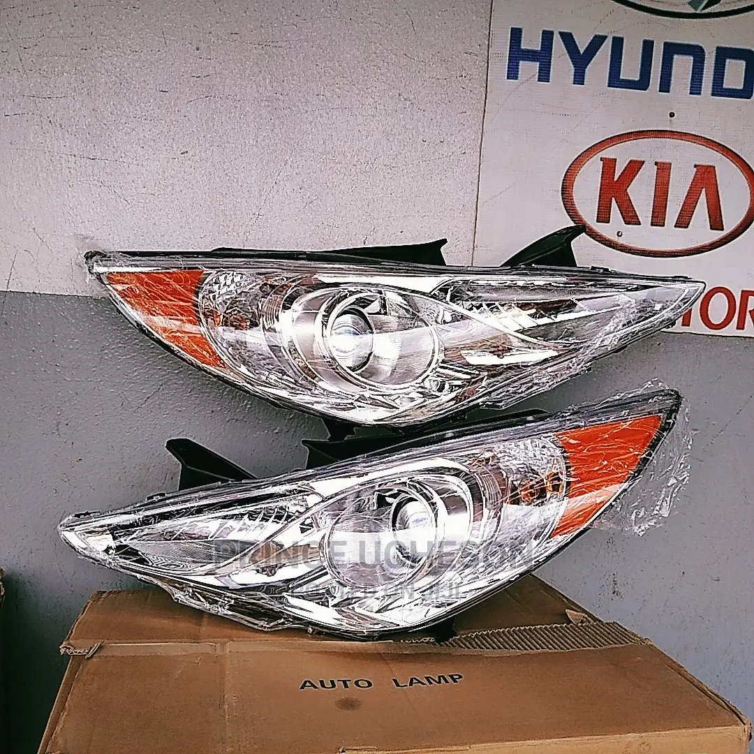 Hyundai Sonata 2012 Headlight Set
