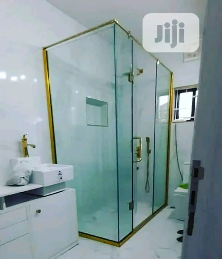 Shower Cubicle With Gold U Channel