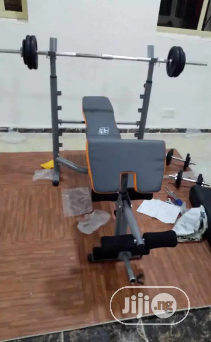 Weight Lifting Bench