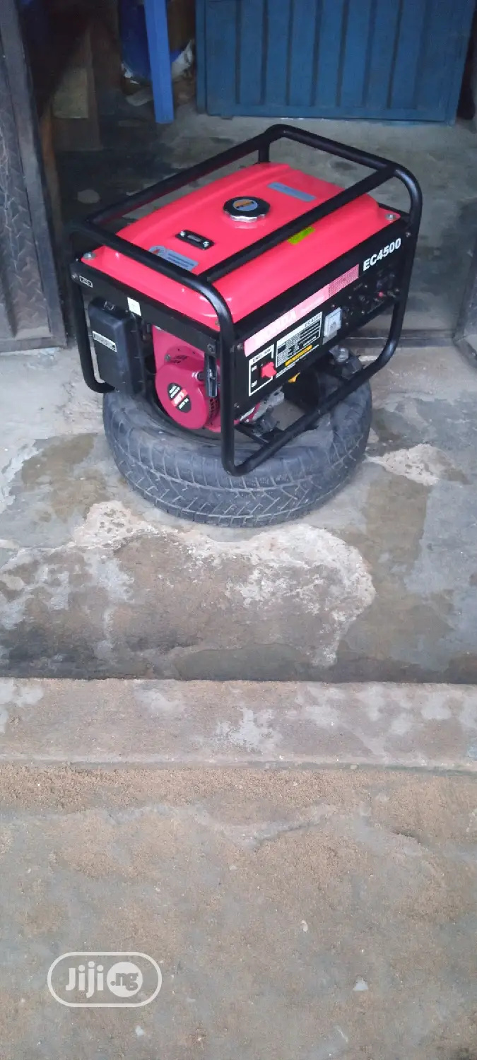 Almost New 3.5KVA HONDA EC4500 Generator +D Original Receipt