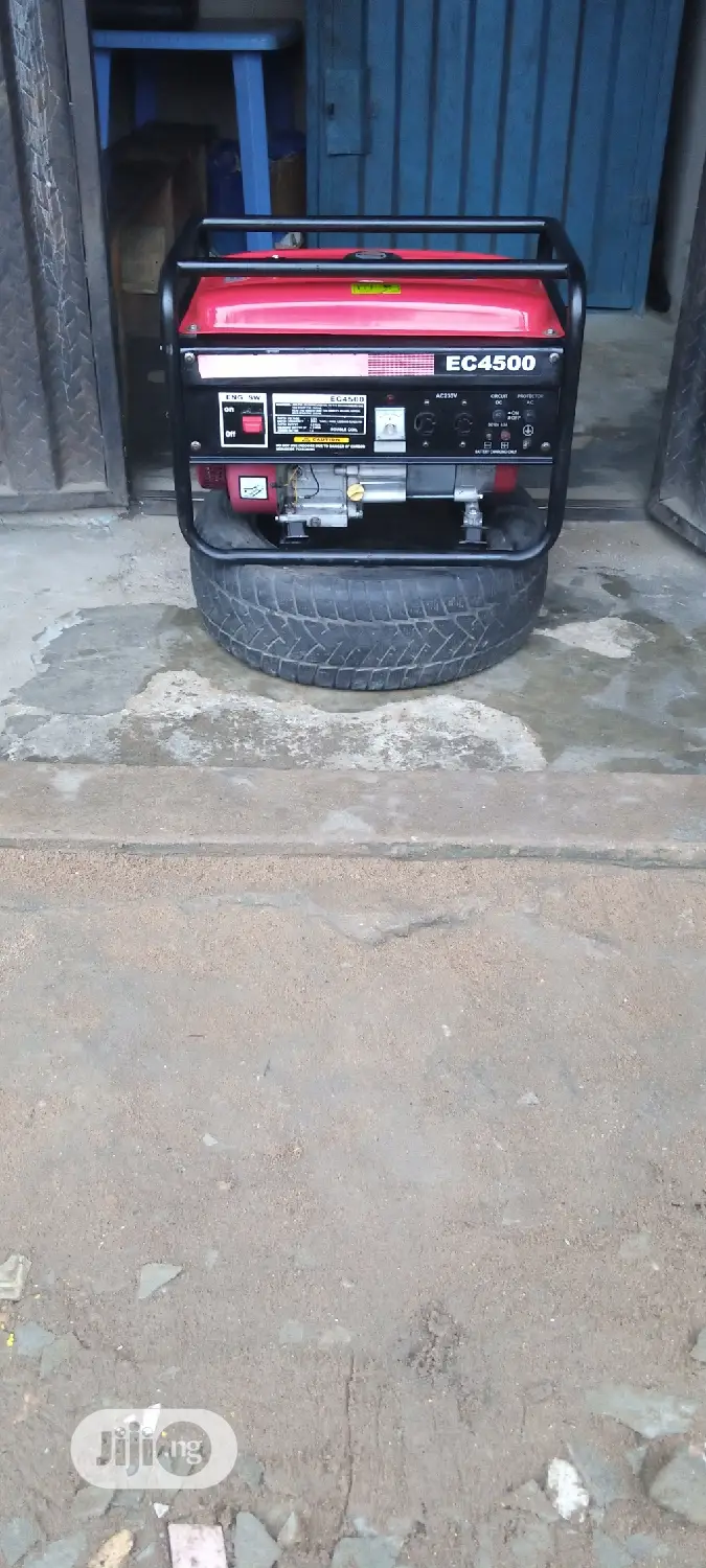 Almost New 3.5KVA HONDA EC4500 Generator +D Original Receipt