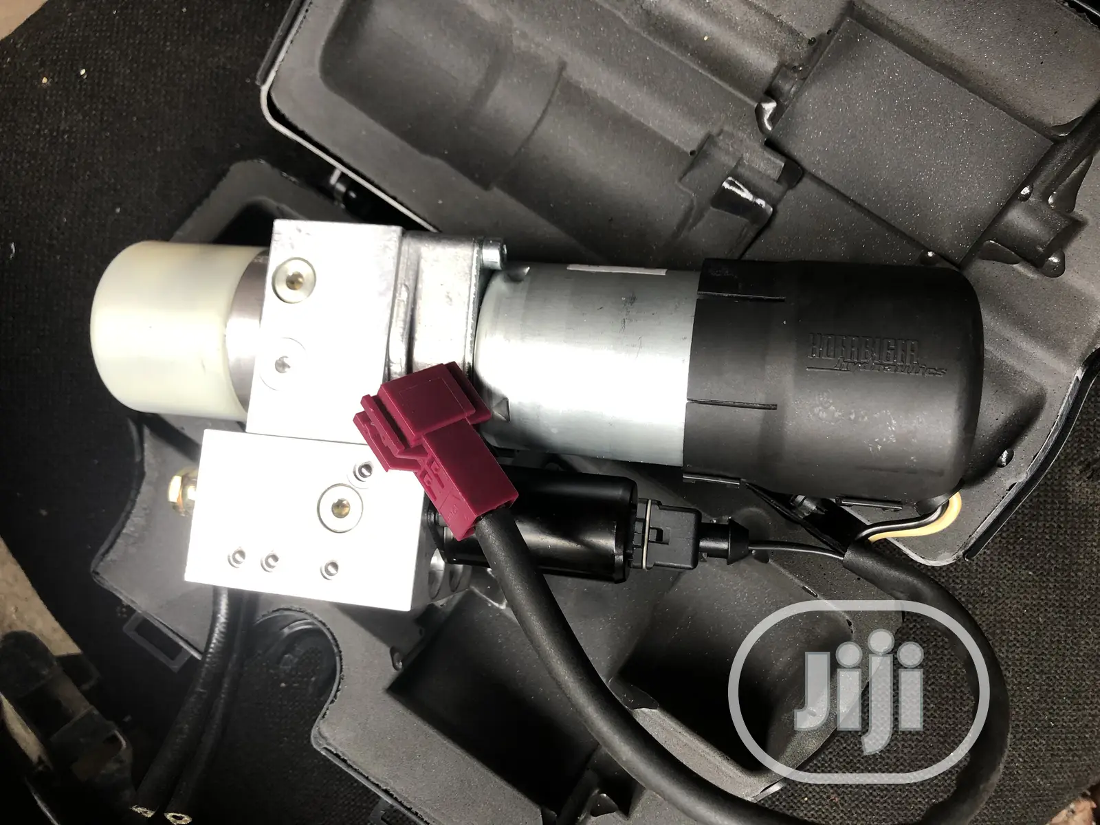 Mercedes Benz Boot Pump ML 350 or GL