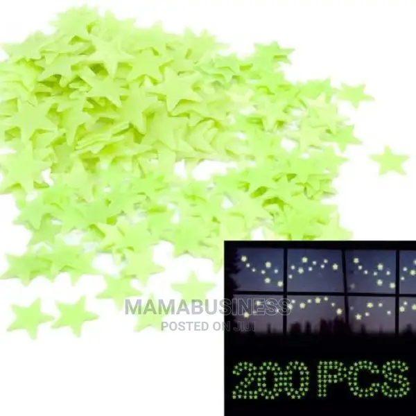 200pcs Glow in the Dark Wall Decoration Sticker